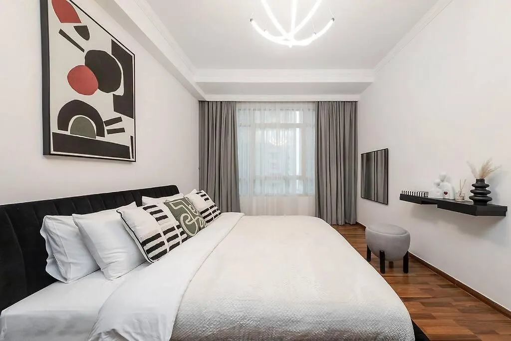Spacious 2Br Apartment In Marina Crown Dubai United Arab Emirates