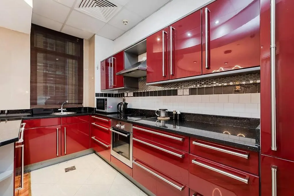 Spacious 2Br Apartment In Marina Crown Dubai