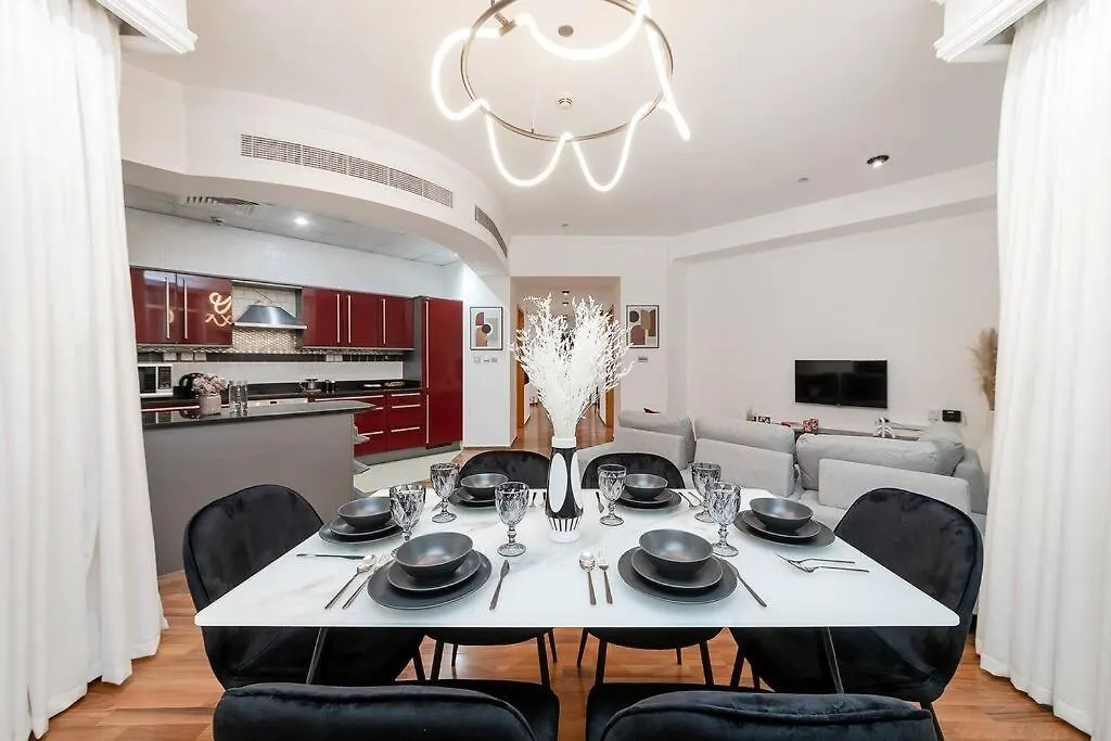 Spacious 2Br Apartment In Marina Crown Dubai United Arab Emirates