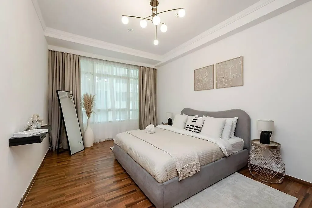 Spacious 2Br Apartment In Marina Crown Dubai
